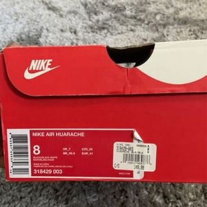 Nike air huarache all black. Size 8